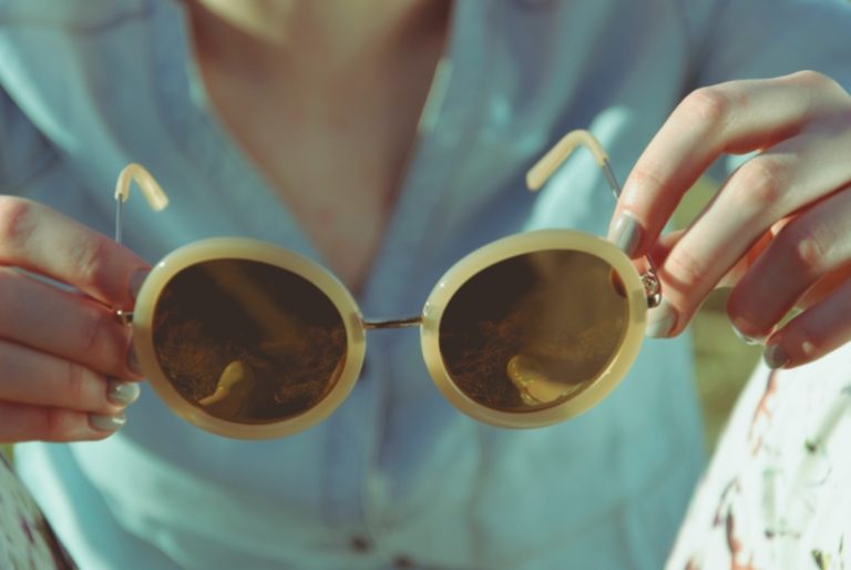 Five Best Aviator Glasses Any Lady Can Pull Off