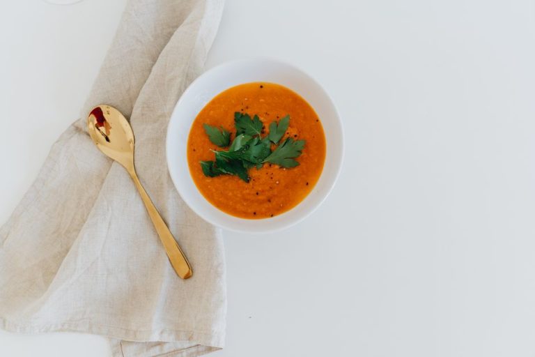 A Sunday Soup Session for Easier Cold-Weather Lunches